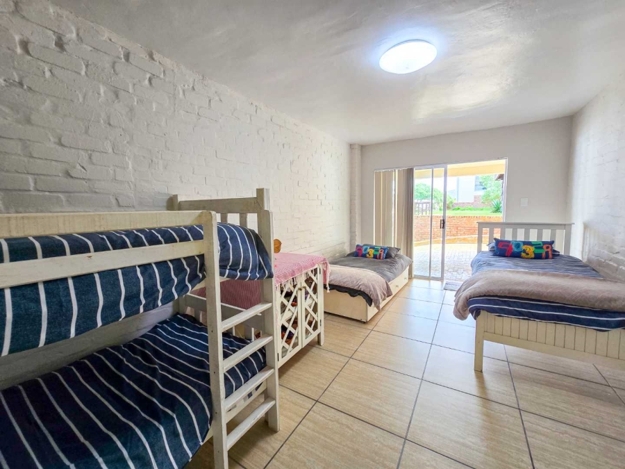 5 Bedroom Property for Sale in Jongensfontein Western Cape